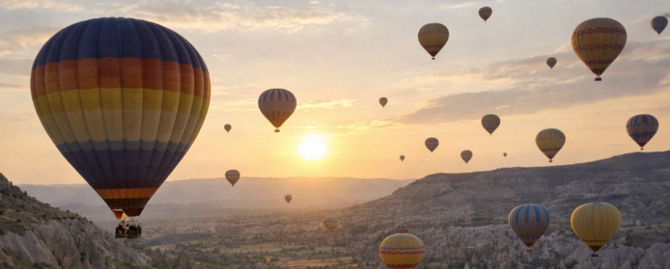 Photo Cappadoce en montgolfi&egrave;re : l&rsquo;exp&eacute;rience qui change votre fa&ccedil;on de voyager - voyage Kayseri