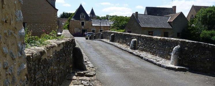 Photo Le Vieux Pont sur la Vègre - voyage Asnières-sur-Vègre
